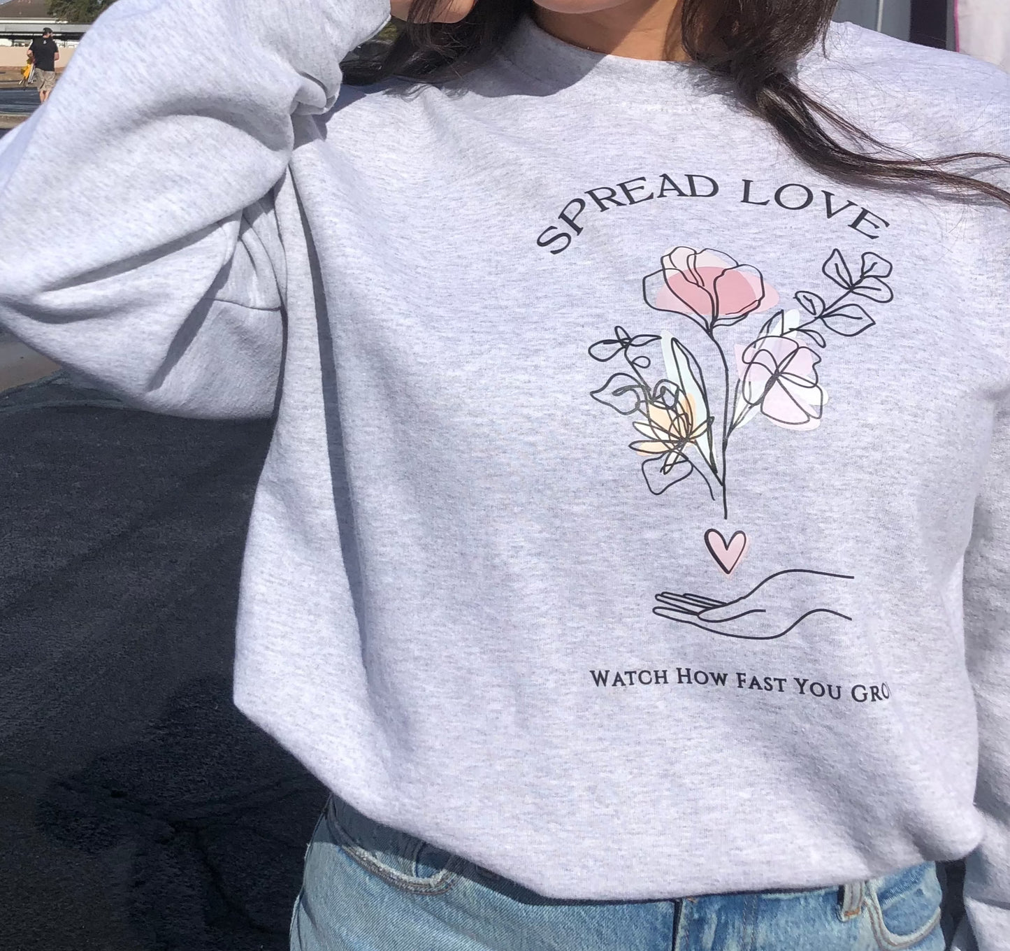 Spread Love - Crewneck Sweater